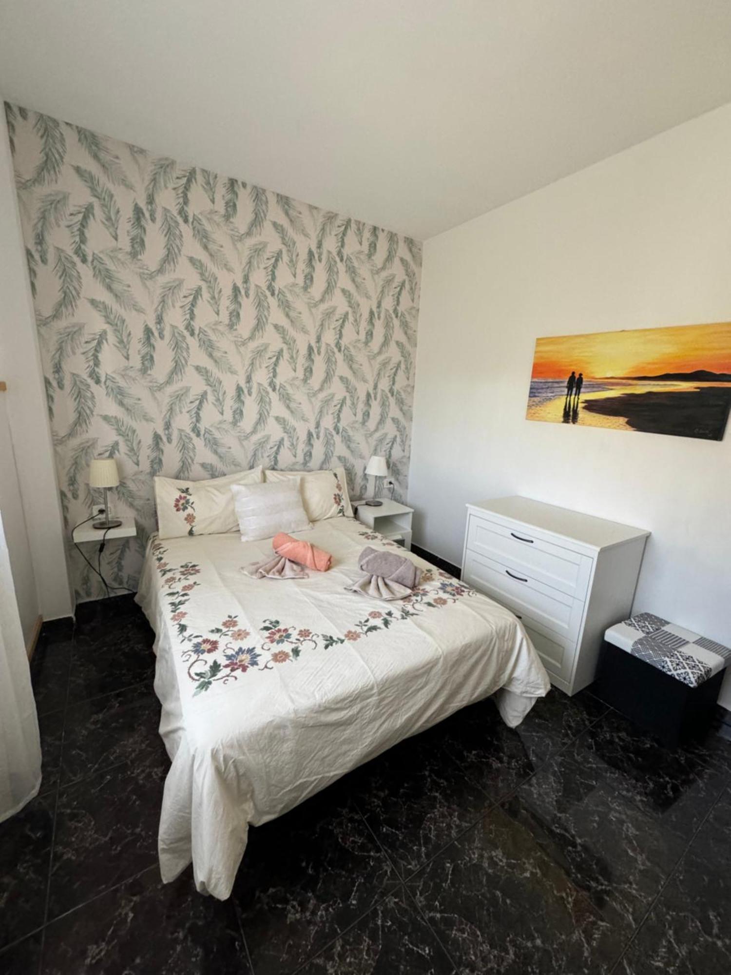 Naomi'S House Guest House Fasnia Екстериор снимка